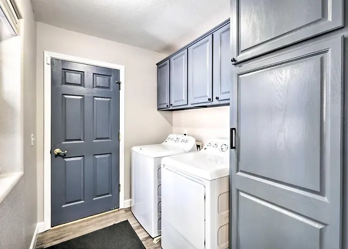 1 Mi To Nau: High-country W/ Gorgeous Views! Holiday home Flagstaff